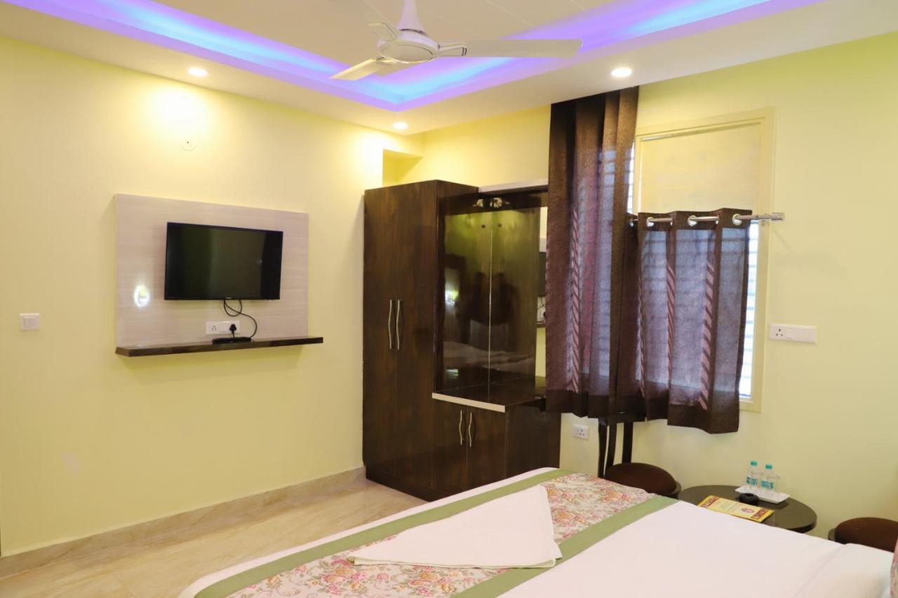 Airport Hotel Shivaka Inn Νέο Δελχί Εξωτερικό φωτογραφία