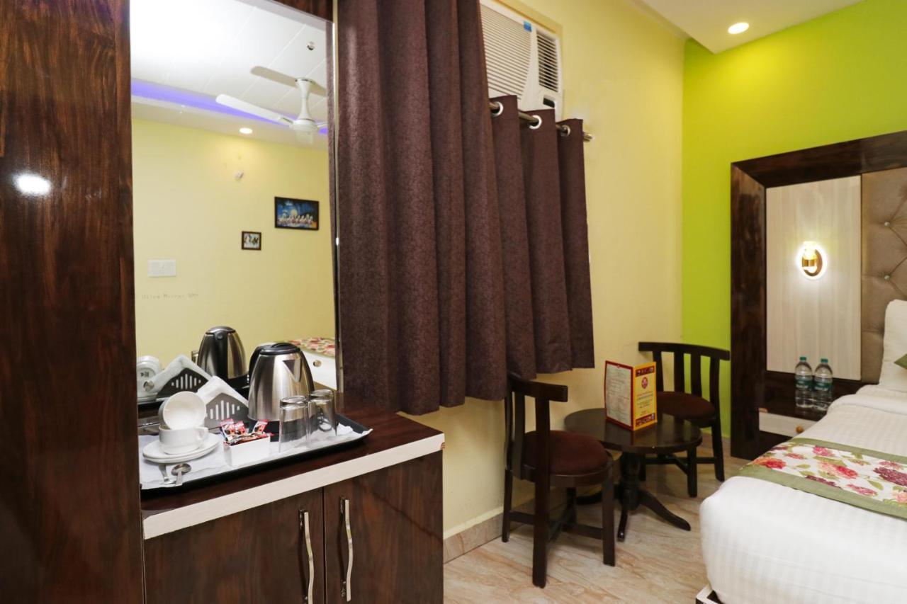 Airport Hotel Shivaka Inn Νέο Δελχί Εξωτερικό φωτογραφία